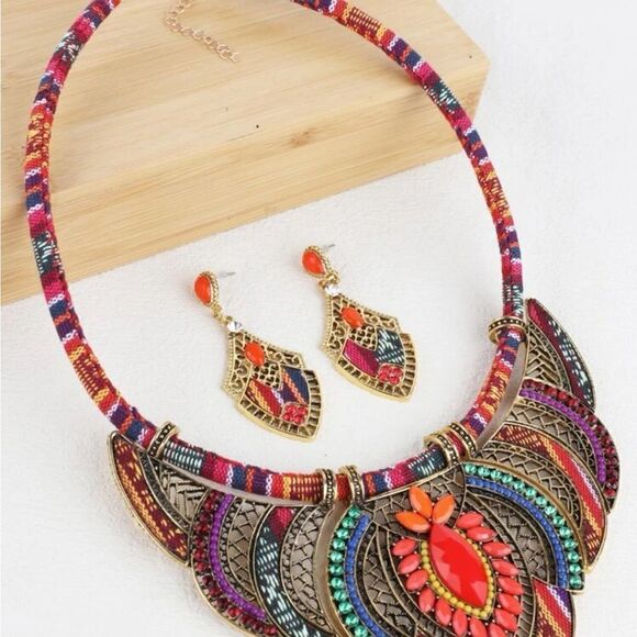 Bohemian Style Necklace and earrings set - Picture 3 of 14